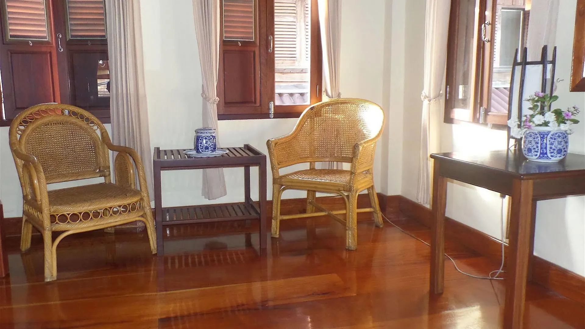 Peninsula Villas Λουάνγκ Πραμπάνγκ 2*,